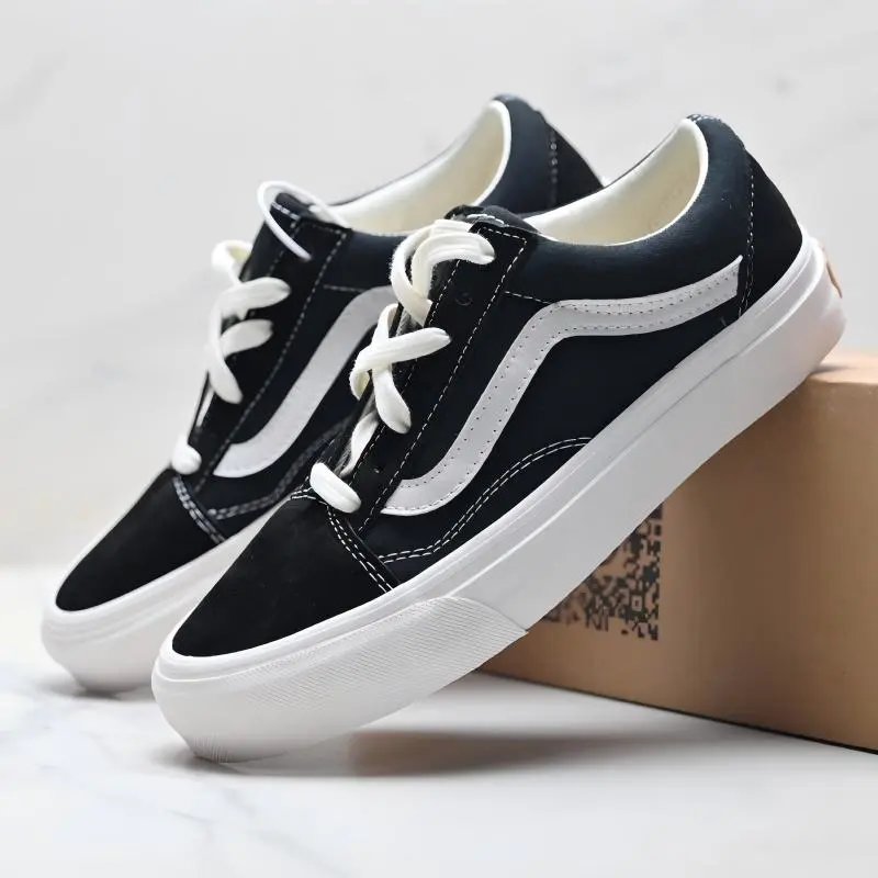 Van*s Knu-Skool Vr3 Low-Top Sneakers