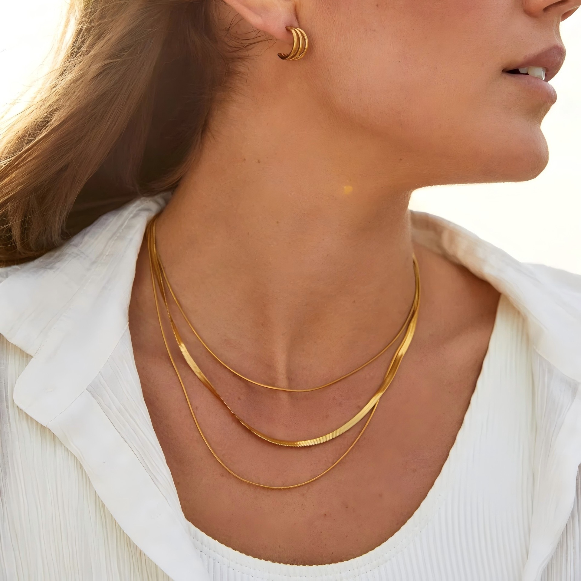 Minimalist Ins-Style Three-Layer Blade Snake Bone Chain Necklace, Versatile Gold-Plated Titanium Steel Accessory