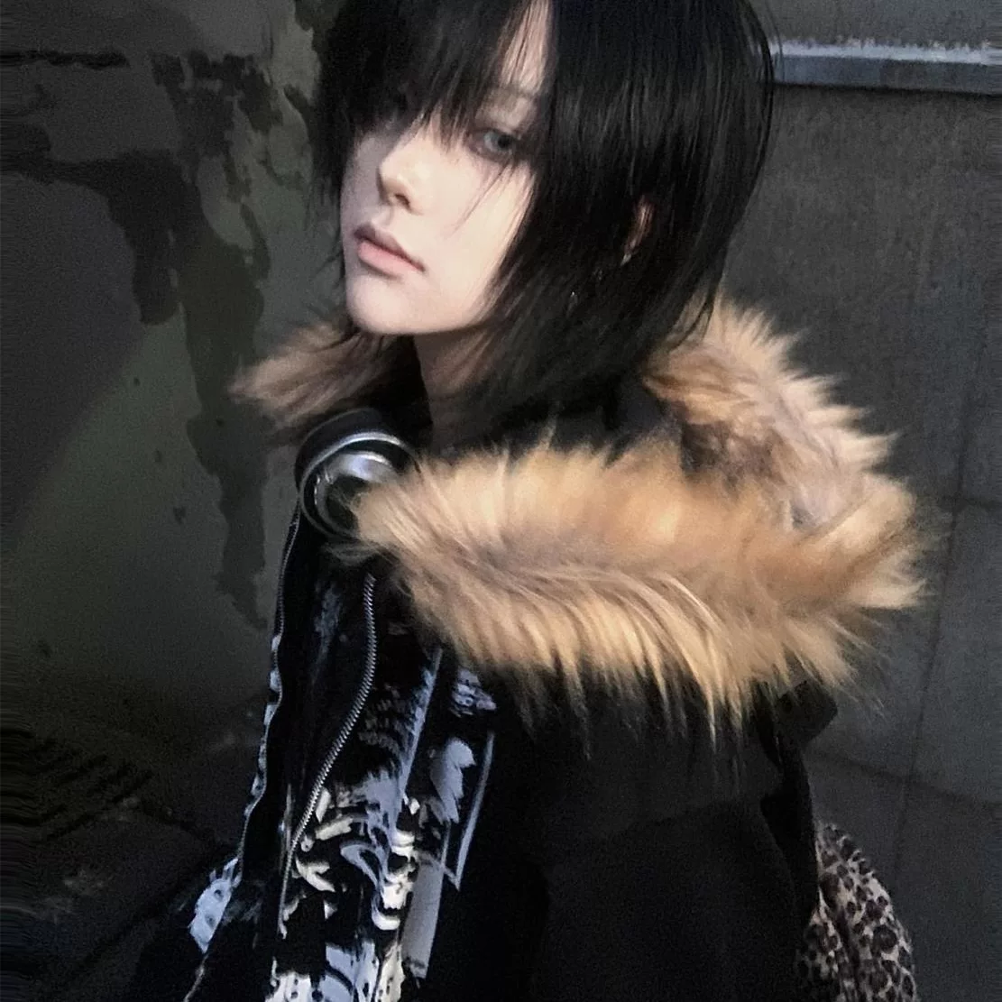 Subcultural gothic rock punk y2k Abi visual style fur collar hooded sweatshirt jacket women's winter light Asian top