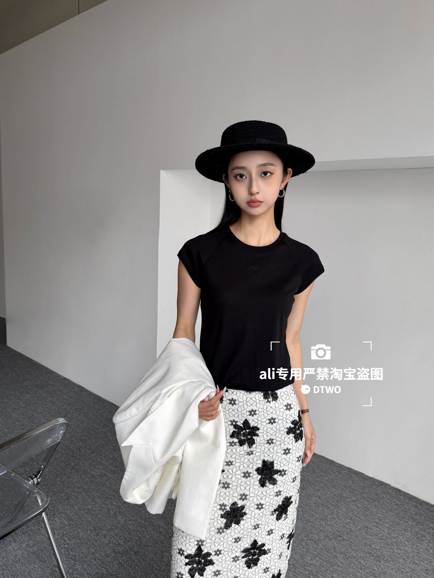 Dtwo Spring and Summer New Original Design Women's Wholesale Round Neck Letter Short-Sleeve T-Shirt 6121109
