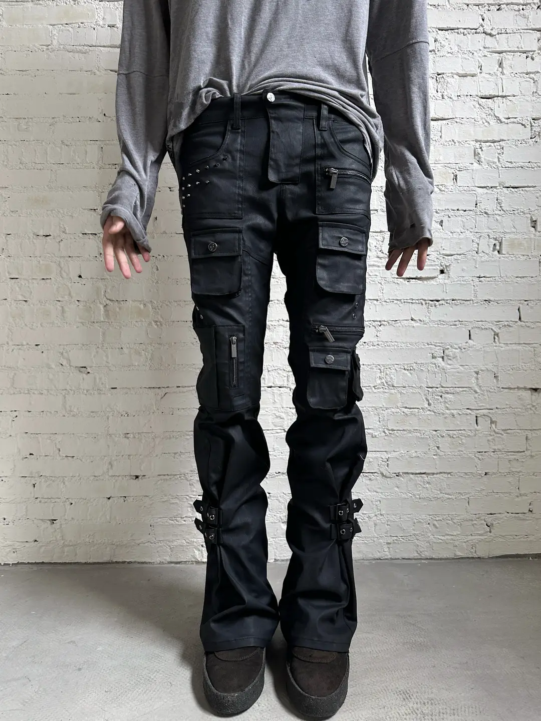 FromTheisland Heavy Industry Brushed Wax Multi Pocket Bullet Pants Rivet Strap Elastic Slim Fit Niche Jeans