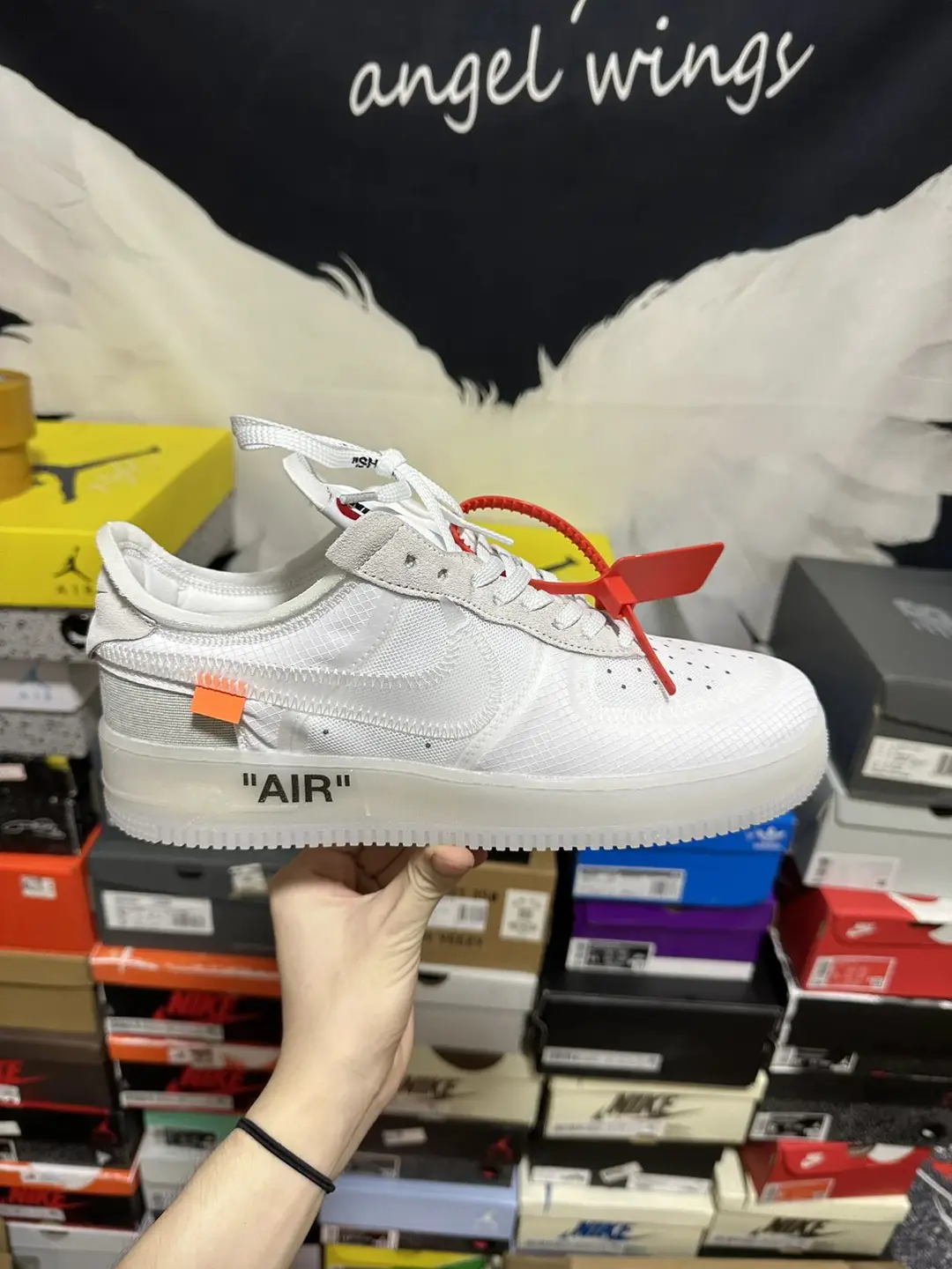 Cost-effective version shipped #Air Force One low-top co-branded All white Eco-friendly nylon tri-color laces Correct official configuration Size: 36-45.