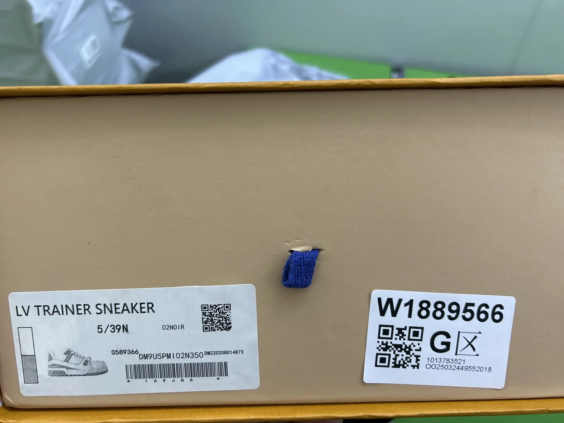 LV TRAINER SNEAKER 5/39N 02NOIR