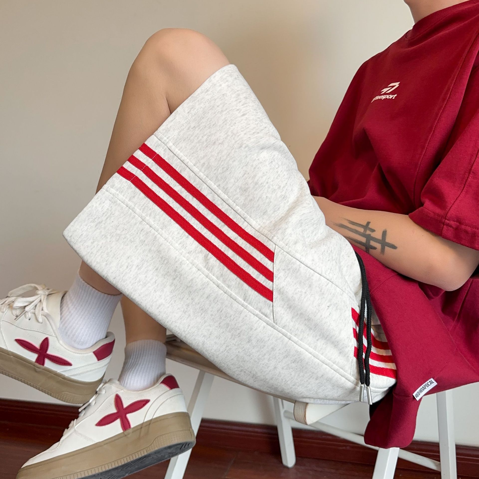 American-Style Striped Sports Shorts for Men, 2026 Summer Trendy Loose Straight-Leg Mid-Length Pants, Wide-Leg Casual Five-Point Shorts for Boys