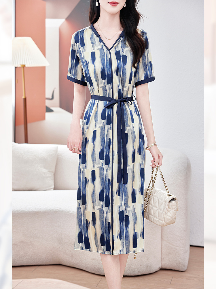 Hangzhou Heavyweight Silk Dress for Women, Mid-Length, 2026 Summer New Style, V-Neck Satin Mulberry Silk Short-Sleeve Dress