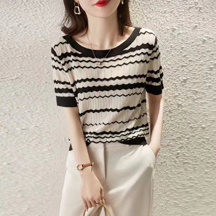 Ice Silk Contrast Color Wavy Stripesd Knitwear Women's 2025 Summer Thin Right Shoulder Round Neck Bottoming Short-Sleeved T-Shirt Top