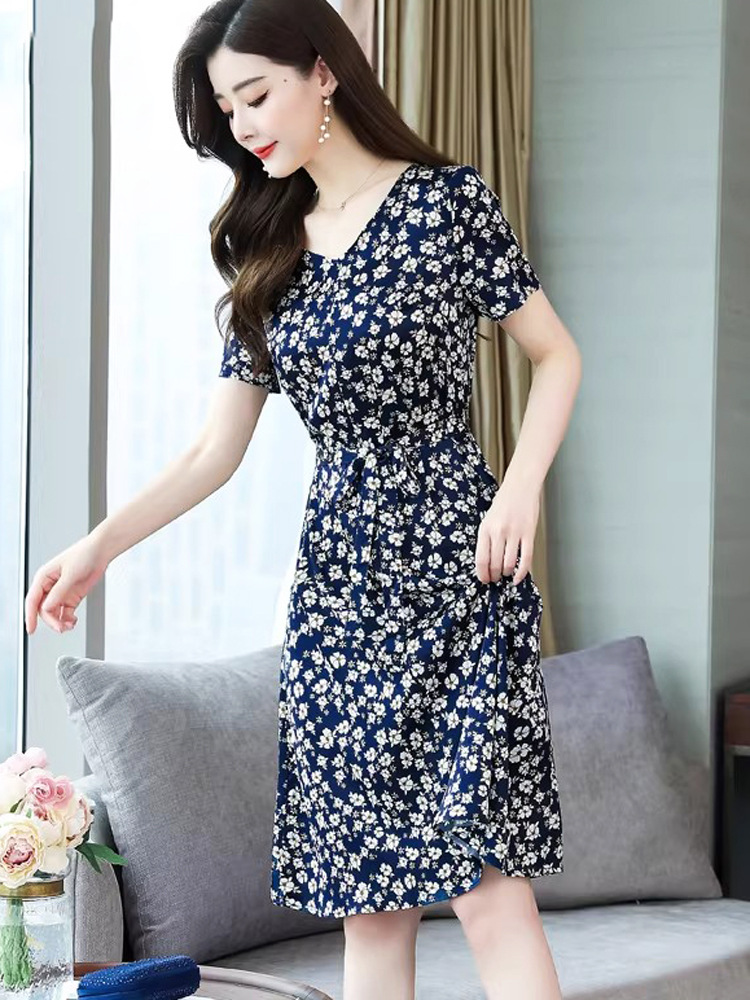 Hangzhou Silk Dress Women's Short-Sleeved 2026 New Summer Style Elegant V-Neck Satin Printed Mulberry Silk Mid-Length Dress