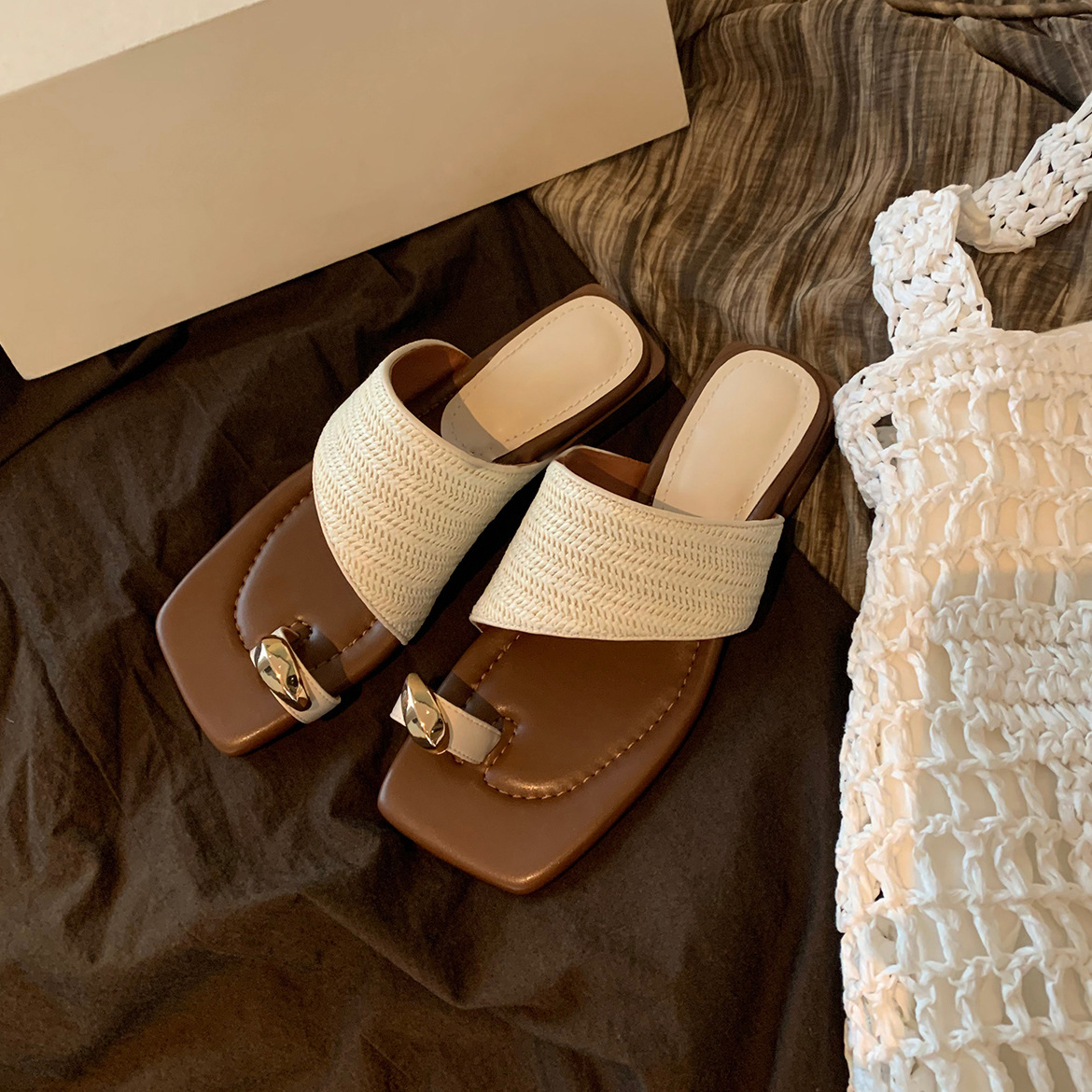 Coarse-heeled Holiday-style Straw-toe Slippers Women's Summer Outer Wear 2024 New Style French-style Sandals and Slippers