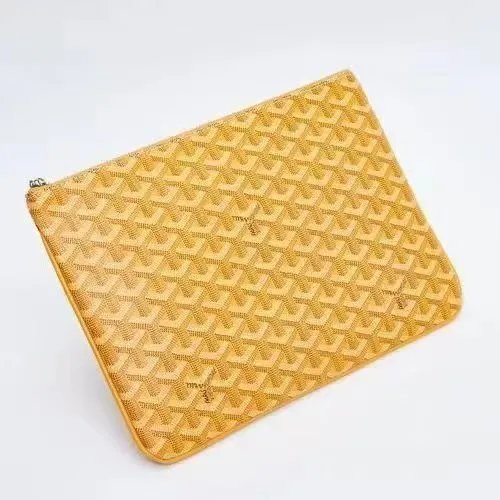 Goyard Clutch