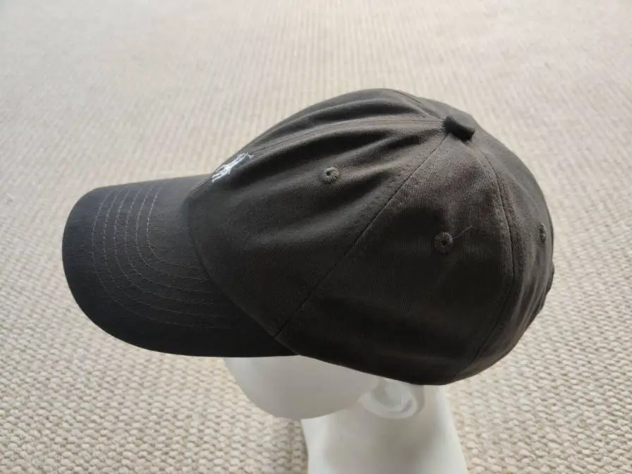 hat 272