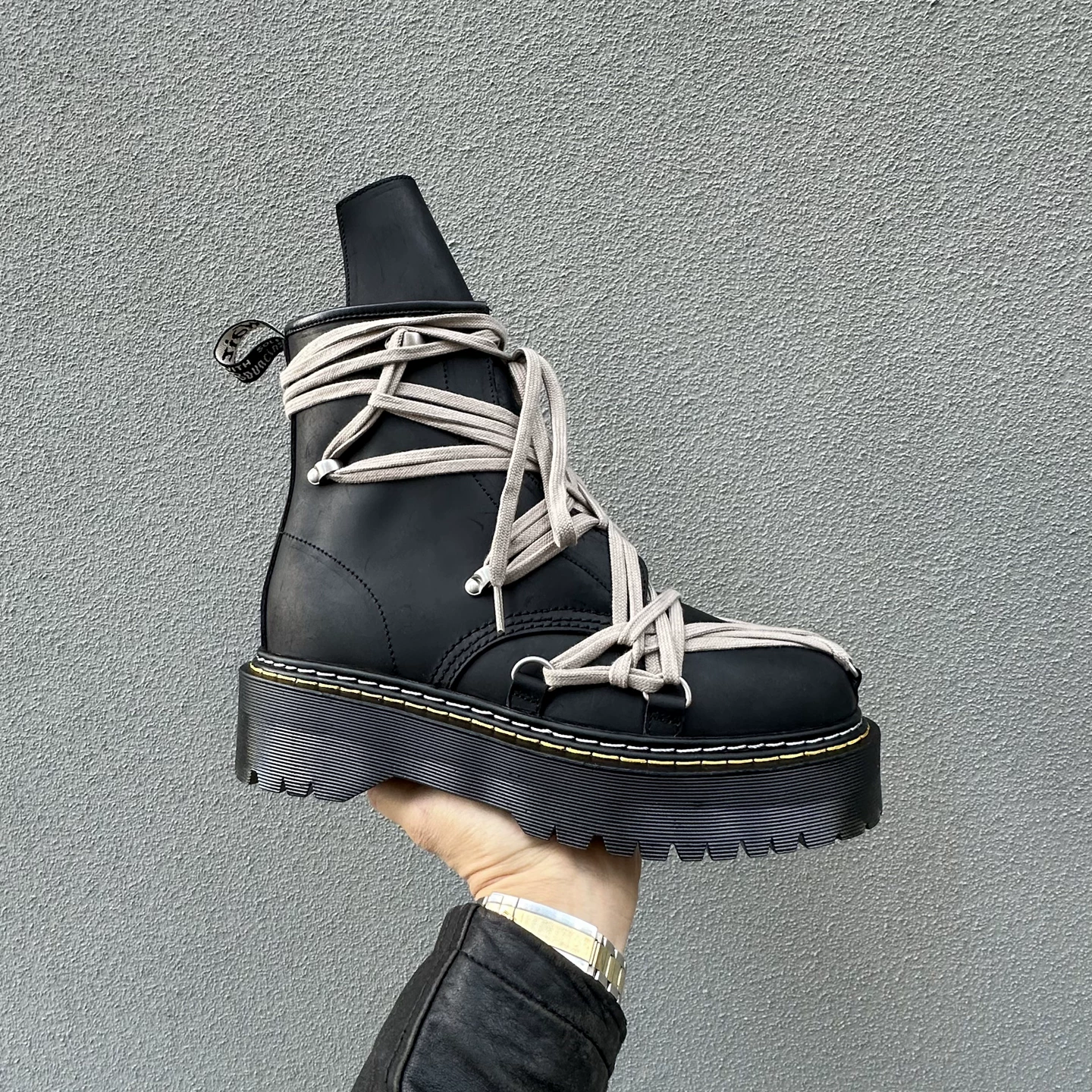 R Martin boots, O-side zipper, crazy strap, sponge cake, fashionable thick sole, height increasing men's and women's short boots, matte crazy horse leather