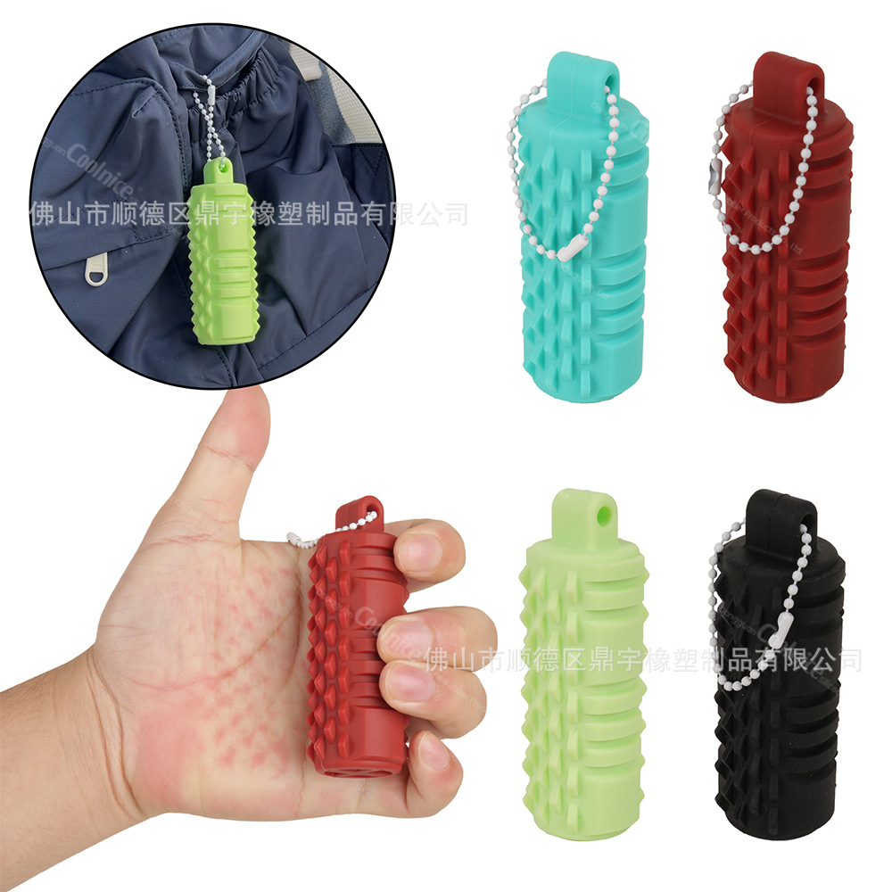 Cross-border new silicone fingertip decompression massage key chain Spiky Grippie Stim Keychai