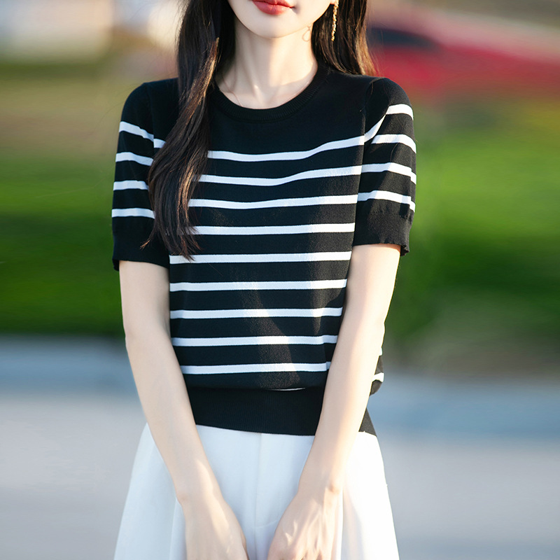 Round Neck Stripe Curved Bead Ice Silk T-Shirt Women's Summer New Black and White Stripe T-Shirt Contrast Color Knitted Half Sleeve Top