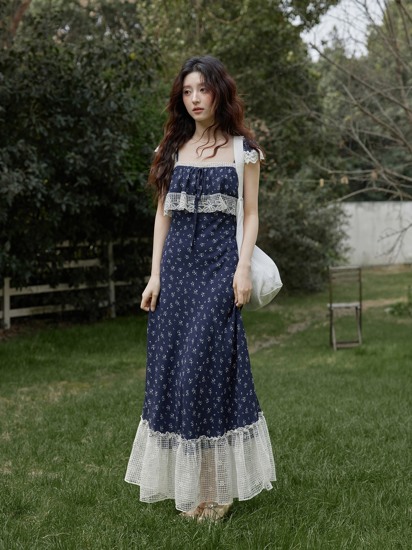 Ximeng 2026 New Spring and Summer Korean-Style Elegant Dress for Seaside Vacation, Waist-Cinching Dark Blue Floral Patchwork Dress