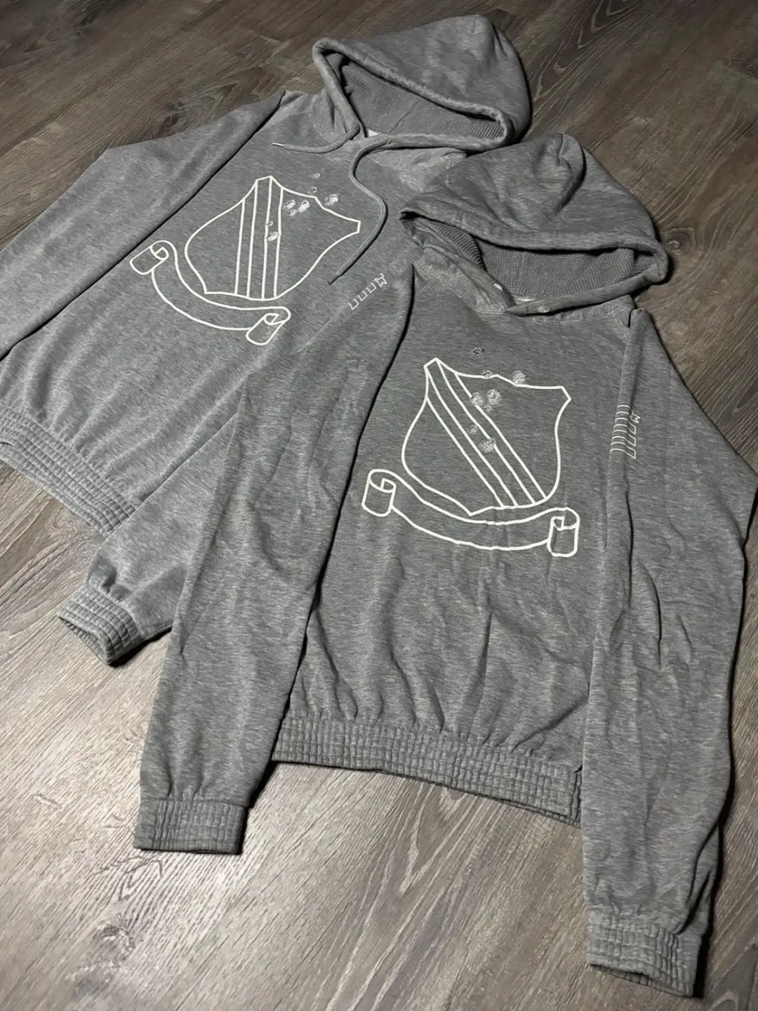 Autonomous Number (N)Ine Style Aw01 Shield Crest Gray Hoodie Gray Shield Emblem Sweatshirt