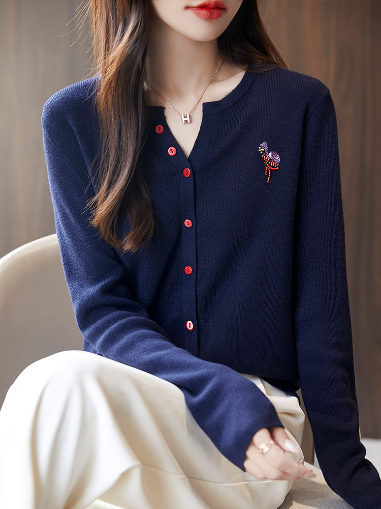 Autumn New Fresh All-match Solid Color Long-sleeved Knitted Jacket Age-reducing High-end Scissors Collar Sweater Cardigan for Women