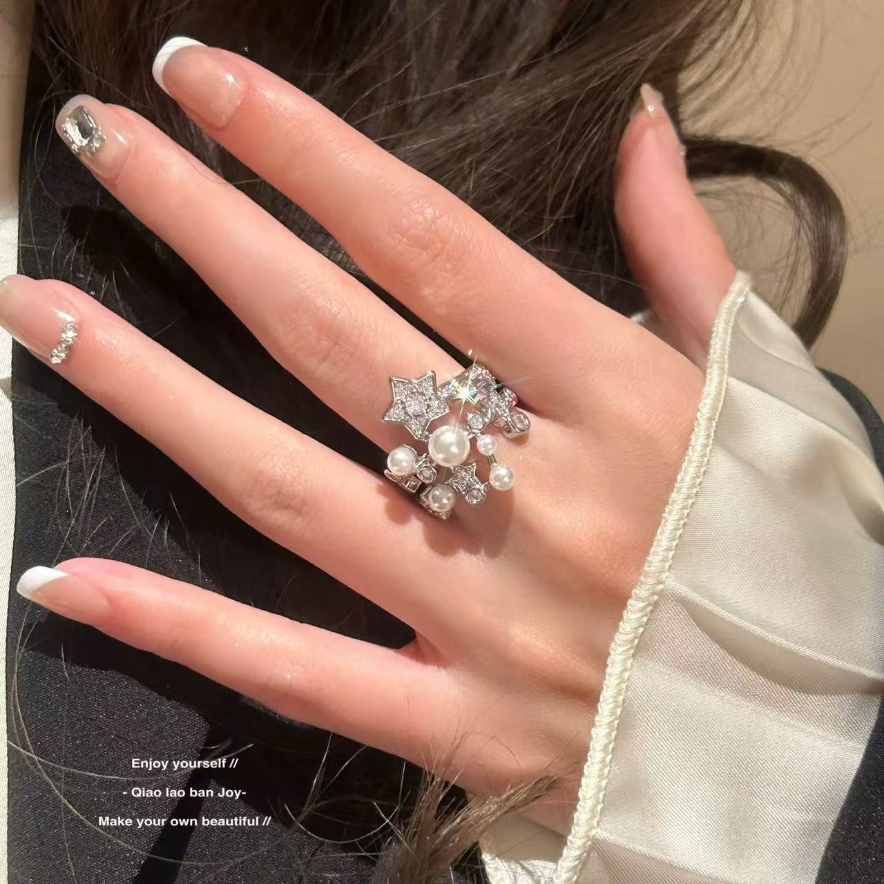 Unique Design Five-Pointed Star Pearl Ring with Heavy Zirconia, Open-Ended Small Chanel-Style Comet Adjustable Ring