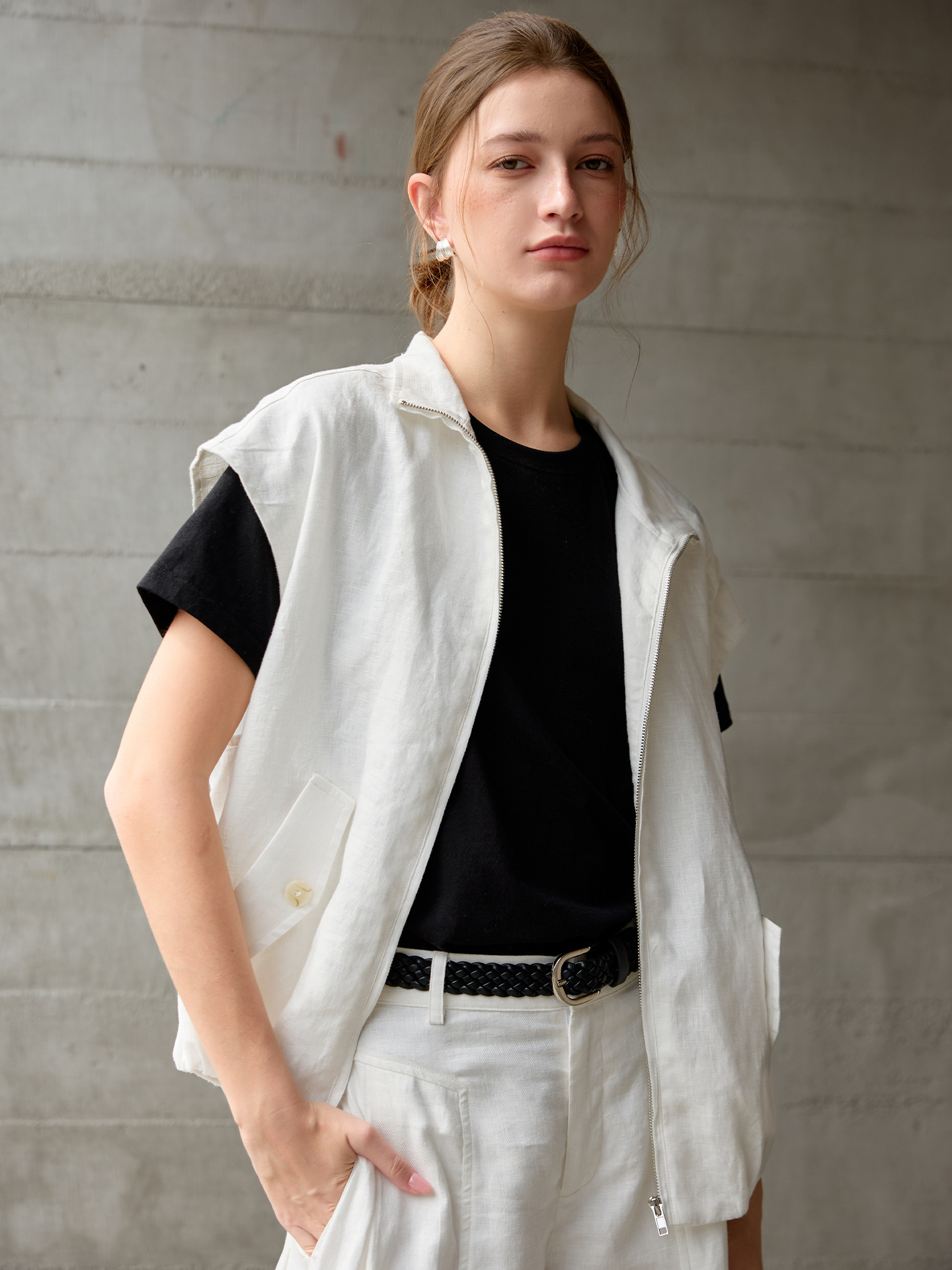 【Limited Time Offer】Pure Linen Vest Jacket Old Money Style Loose Sleeveless Cardigan for Women Fashionable Layered Vest