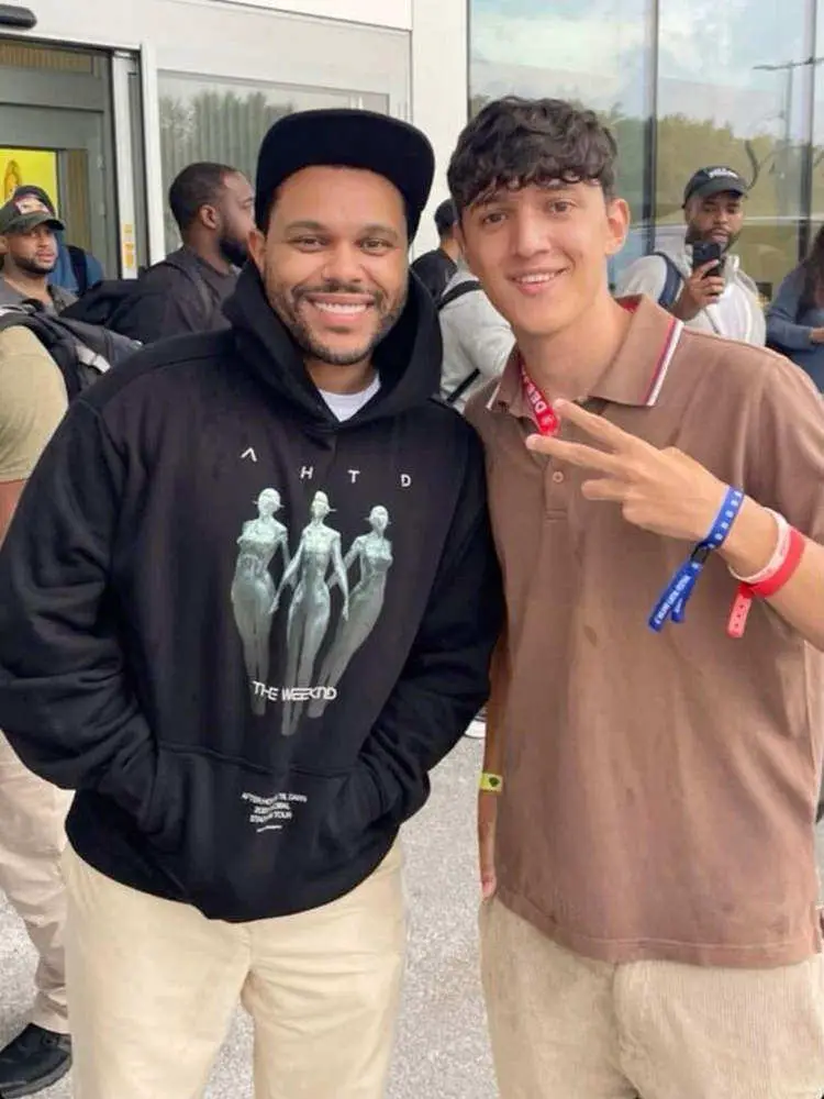 Theweeknd Ahtd Tour 2023 Mexico Station Hikashi Print Crew Neck T-Shirt Sweatshirt