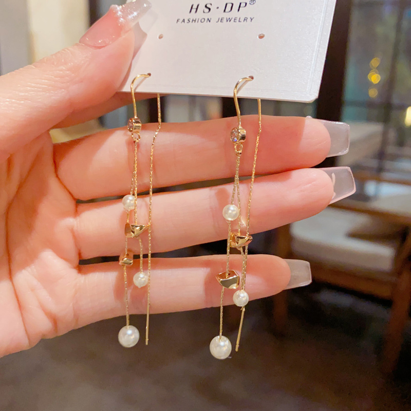 European and American Cross-Border Personalized Fashion Exaggerated Metal Square Pearl Tassel Earrings, Elegant and Simple, Versatile and Slimming Earrings
