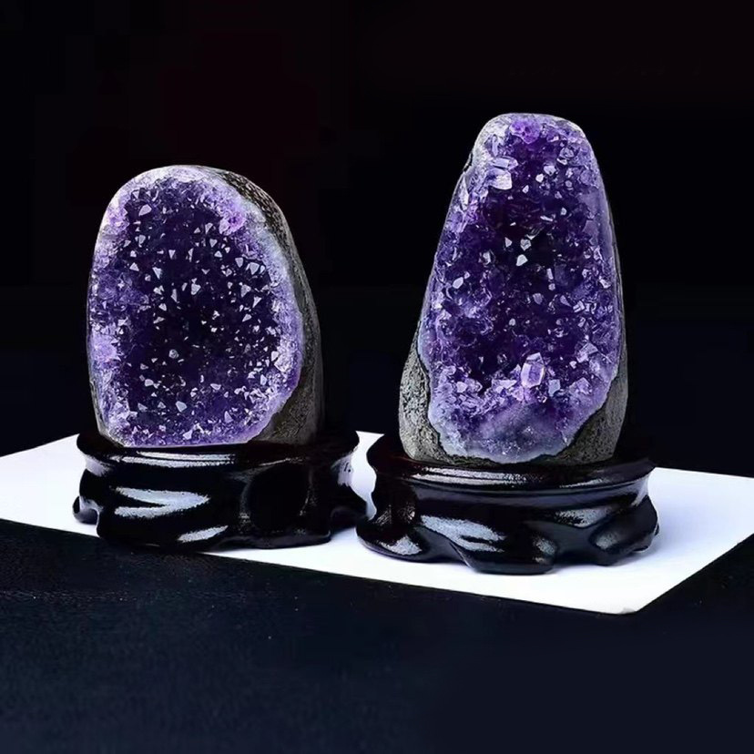 Uruguay Natural Amethyst Geode Amethyst Town Decoration Stone Raw Amethyst Cluster Crystal Cave Home Decor Wealth-Attracting Ornament