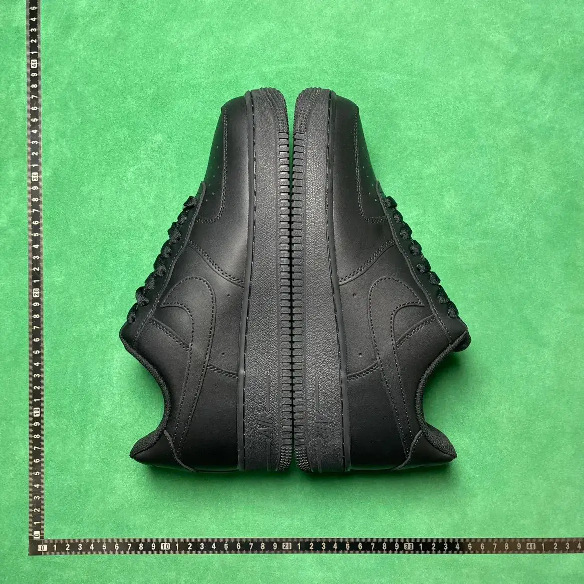 Nike Air Force 1 Low Triple Black