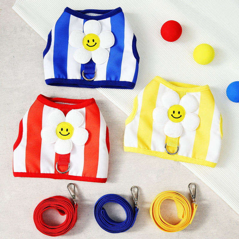 Spring and Summer new pet clothes 23 sunflower chest back hanging traction rope cat same Teddy Bomei clothing