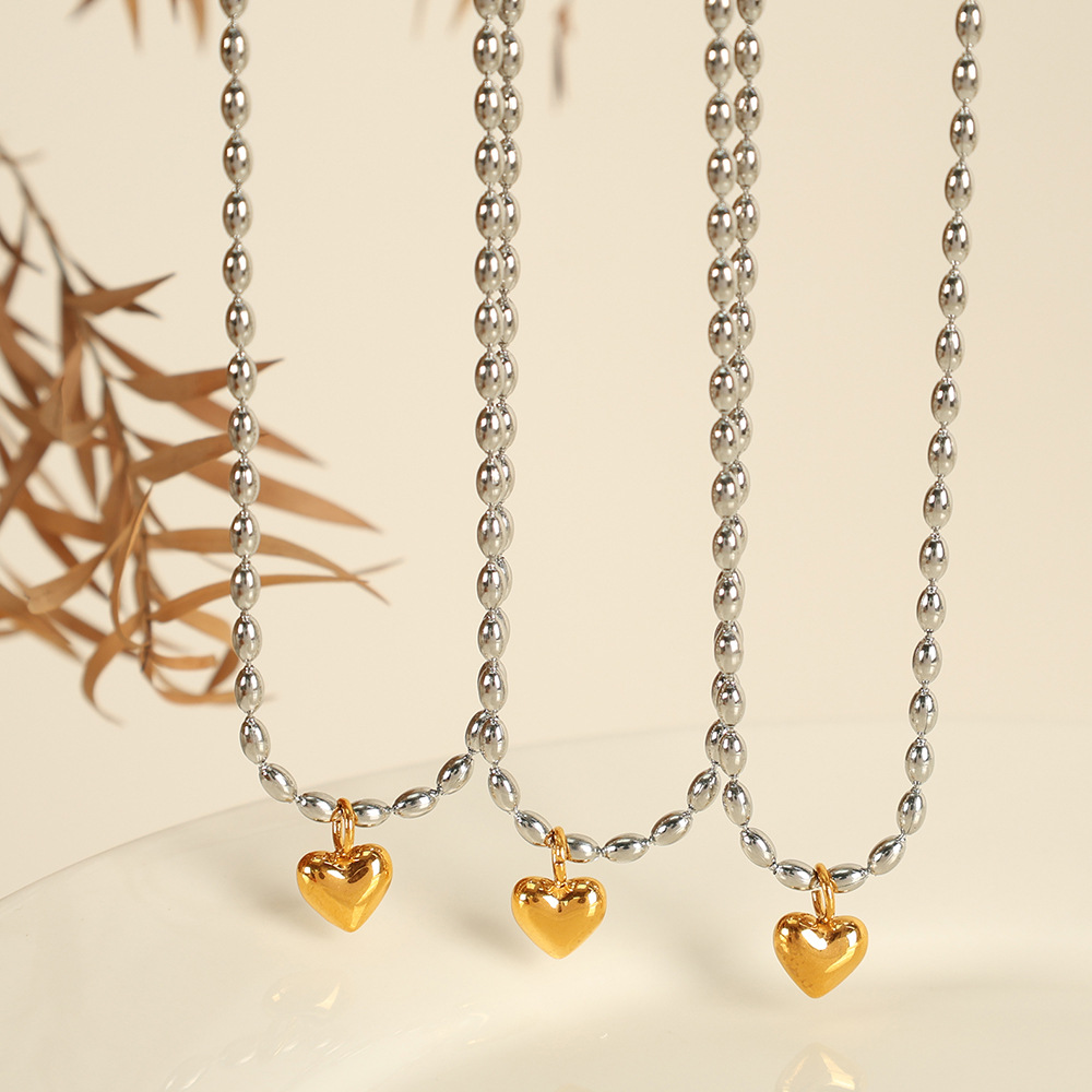 Cross-border hot love design necklace titanium steel gold-plated Joker new niche love clavicle chain net red wholesale