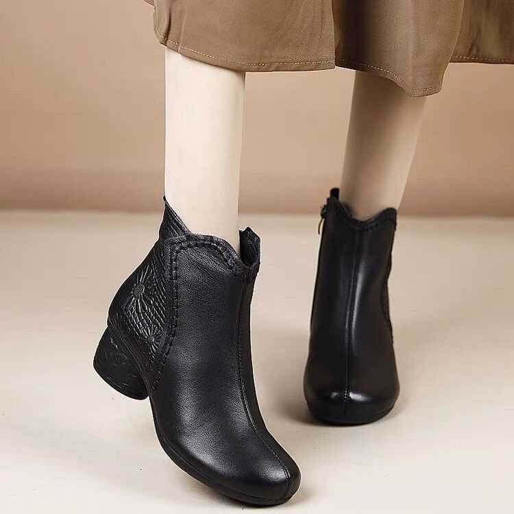 Northern Wolf Genuine Leather Pure Wool Short Boots for Women, Winter Soft-Soled Non-Slip Warm Mom Boots, Vintage Cowhide with Added Fleece for Snow