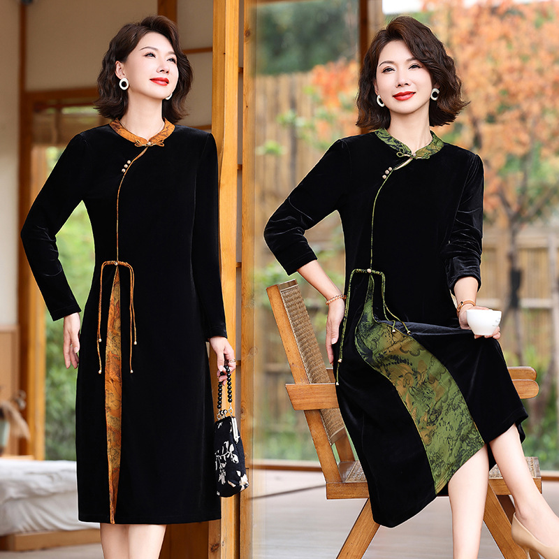 Mom's New Chinese-Style Improved Cheongsam Dress 2026 Spring and Autumn Middle-Aged Women's Velvet Dress