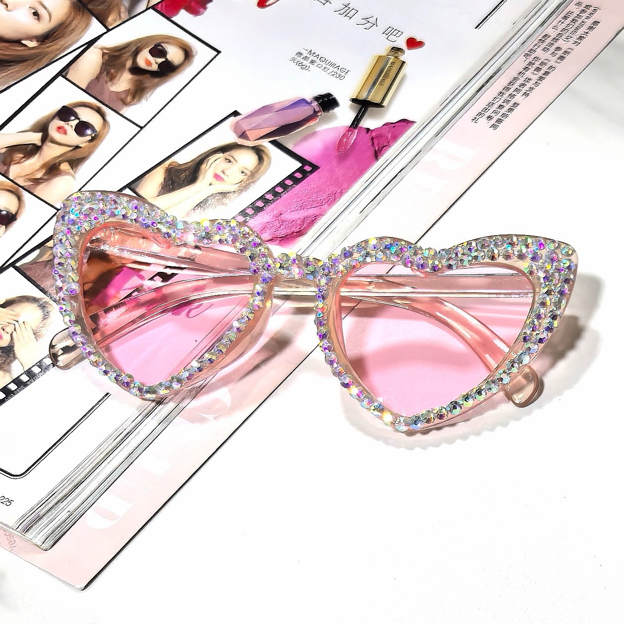 Original European and American New Style Peach Heart Diamond Sunglasses for Women Cute Cat Eye Heart Shaped Sunglasses Dot Diamond Handmade Glasses