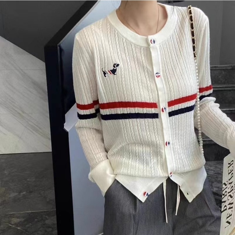 2025 Autumn and Winter Korean Style Puppy Embroidered Sweater Women's New Round Neck Striped Twist Cardigan Top Loose