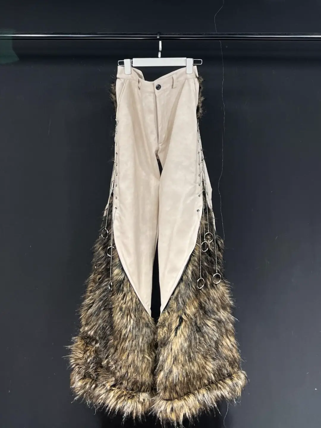 Leopard print long hair covered with ancient PU leather, environmentally friendly fur, Vintage2025 leg showing, long horn, big foot dragging, casual pants