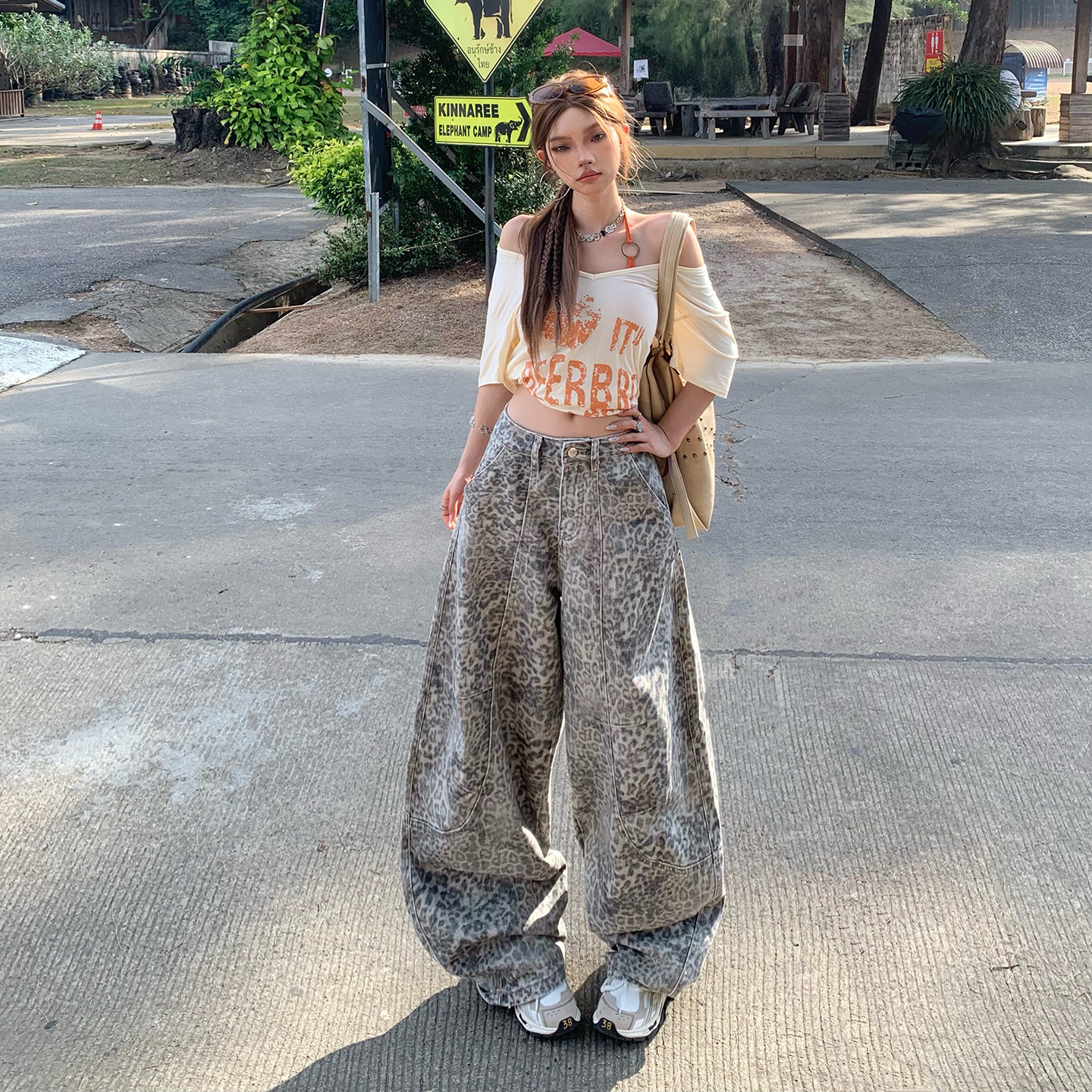American-Style Spicy Leopard Print Scimitar Jeans for Women, 2026 Spring/Summer New Loose High-Waisted Slimming Wide-Leg Floor-Length Pants