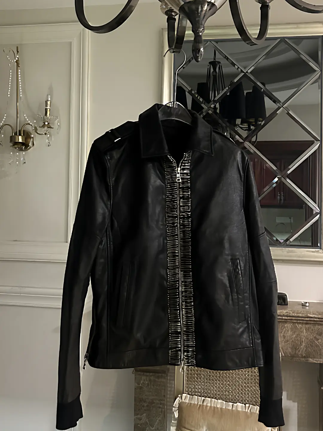 Ba's Leather Jacket with Paperclip Details/Vegan-Tanned Distressed Sheepskin Archive/Original Visual High-Street Design
