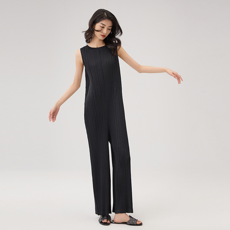 Sleeveless Jumpsuit 2025 Summer New Casual Loose Slimming Round Neck Pullover High Waist Age-Reducing Casual Jumpsuit