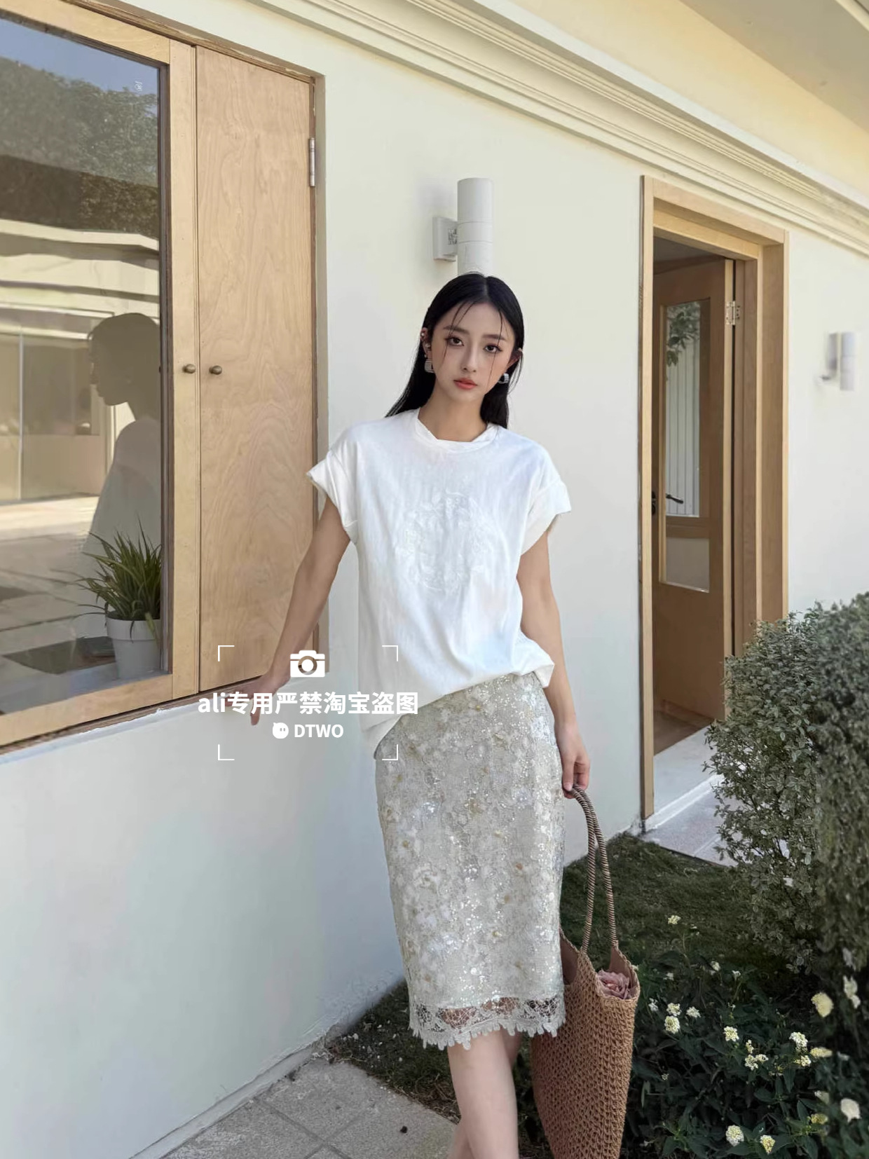 Dtwo Spring and Summer New Original Design Women's Wholesale Round Neck Loose Trendy T-Shirt 6121007