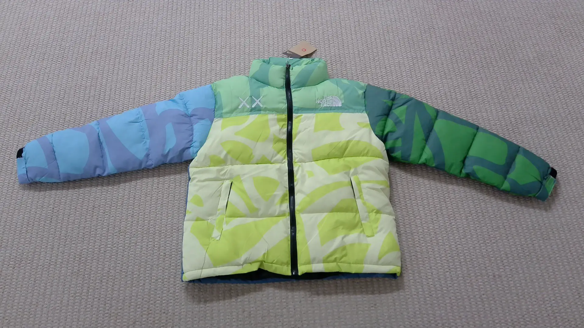Winter Tnf1996 Classic 700 Embroidered down Jacket for Men and Women Couples Cross-Border Cold-Proof Warm Jacket Trendy Brand