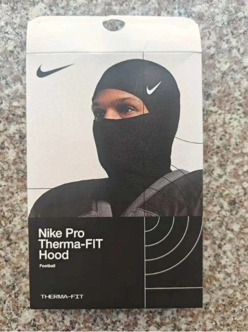 Nike Pro Therma-FIT Hood