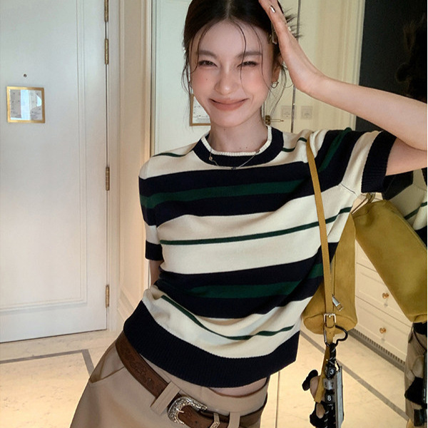 Vintage Miu-Style Color-Block Striped Ice Silk Knit Top, Regular Shoulder T-Shirt for Women, Summer Short High-End Style Top for Petite Figures