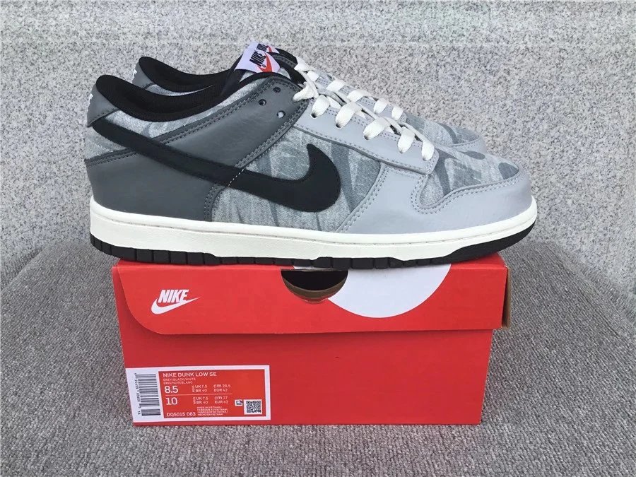 Nike Dunk Low SE Grey/Black/White