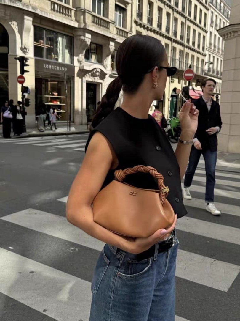 2026 New Model Ganni European and American Niche Design High-End Woven Hexagonal Shoulder Bag, Handbag, Crossbody Bag for Women Foto QC da 1688 su Qualit.ly