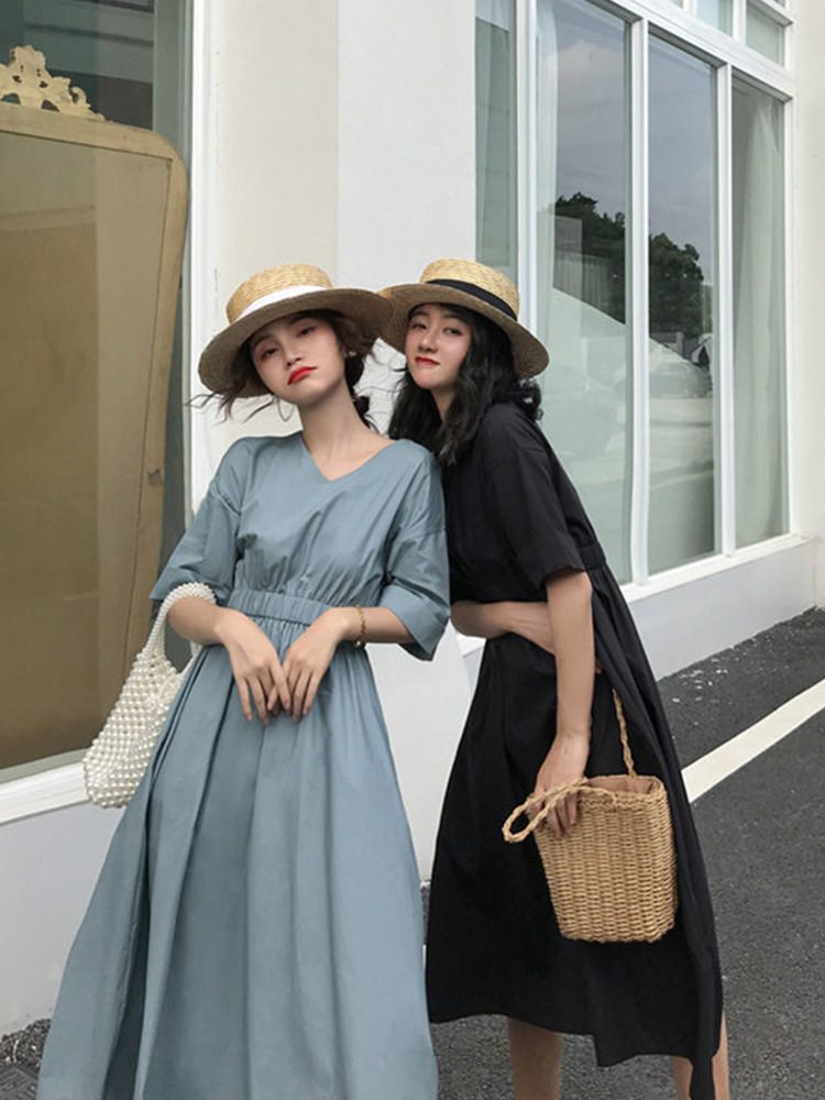 Best Friend Matching Dresses for Women, Mid-Length, 2026 Summer New Korean Style, Elegant V-Neck, French-Style Waist-Cinching, Slimming Dress
