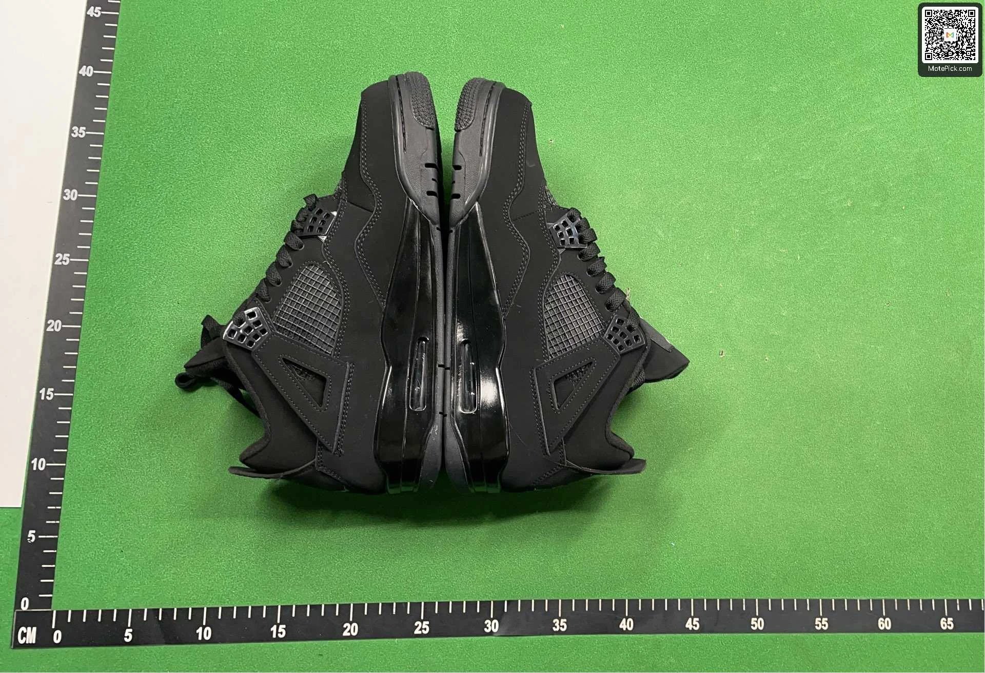 Air Jordan 4