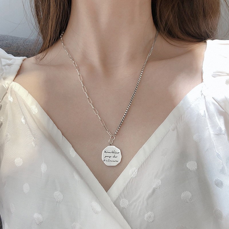 Cross-border Retro Letter Round Brand Coin Old Pendant Necklace Women's Instagram Style Cool Style Niche Design Sense