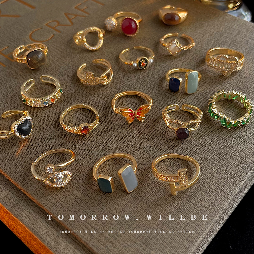 Vintage Fashion Oil Dropping Ring Women's Light Luxury Niche Design Sense Zircon Finger Ring All-match High-end Sense Middle Ancient Ring