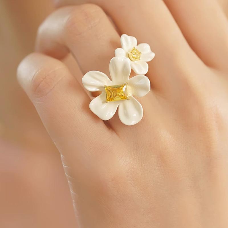 Real gold plating fresh flower opening ring cute sweet romantic food finger ring niche high-end jewelry wholesale