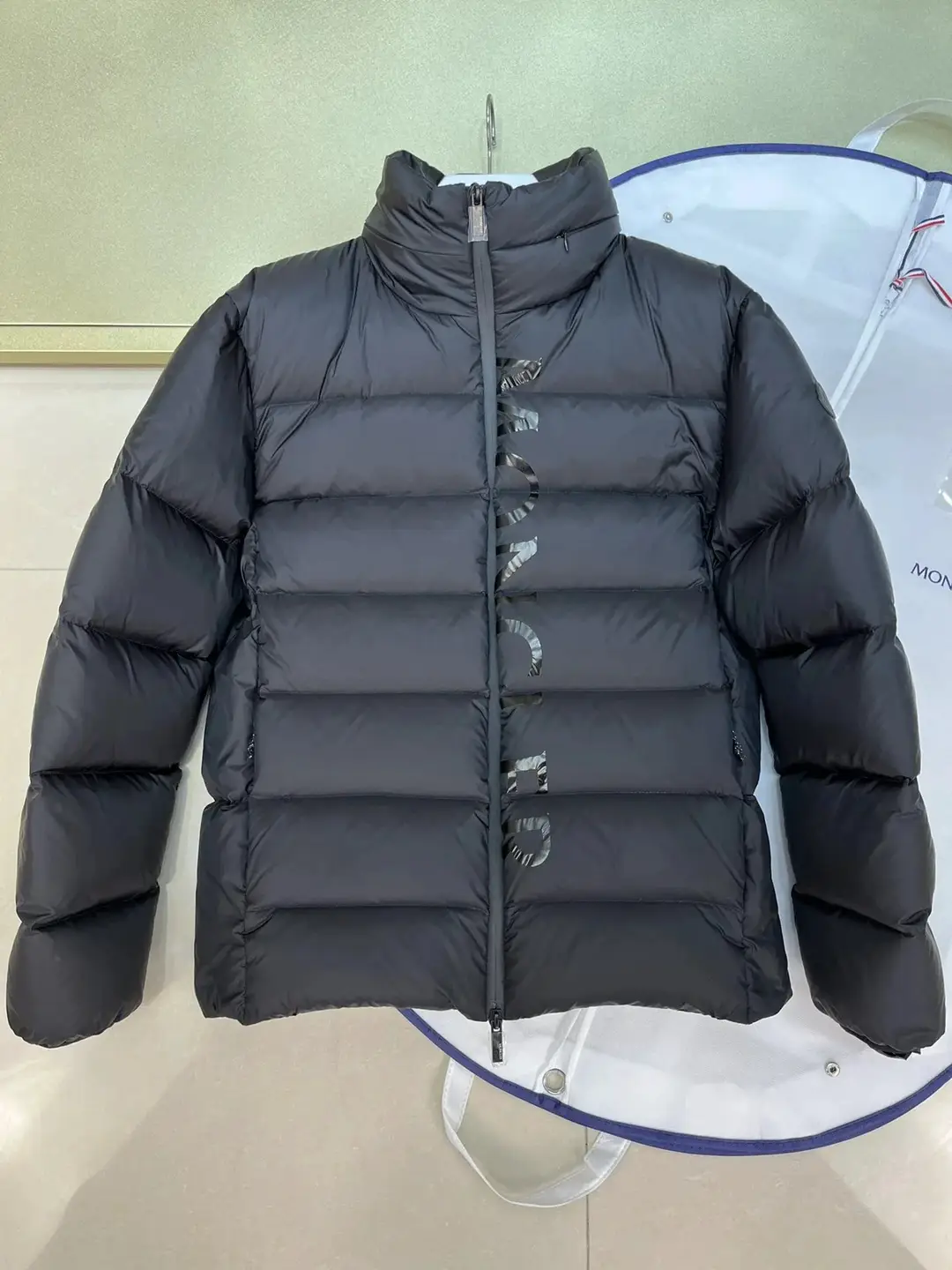 YYK06- MEN KO 羽绒服+86 19959480034