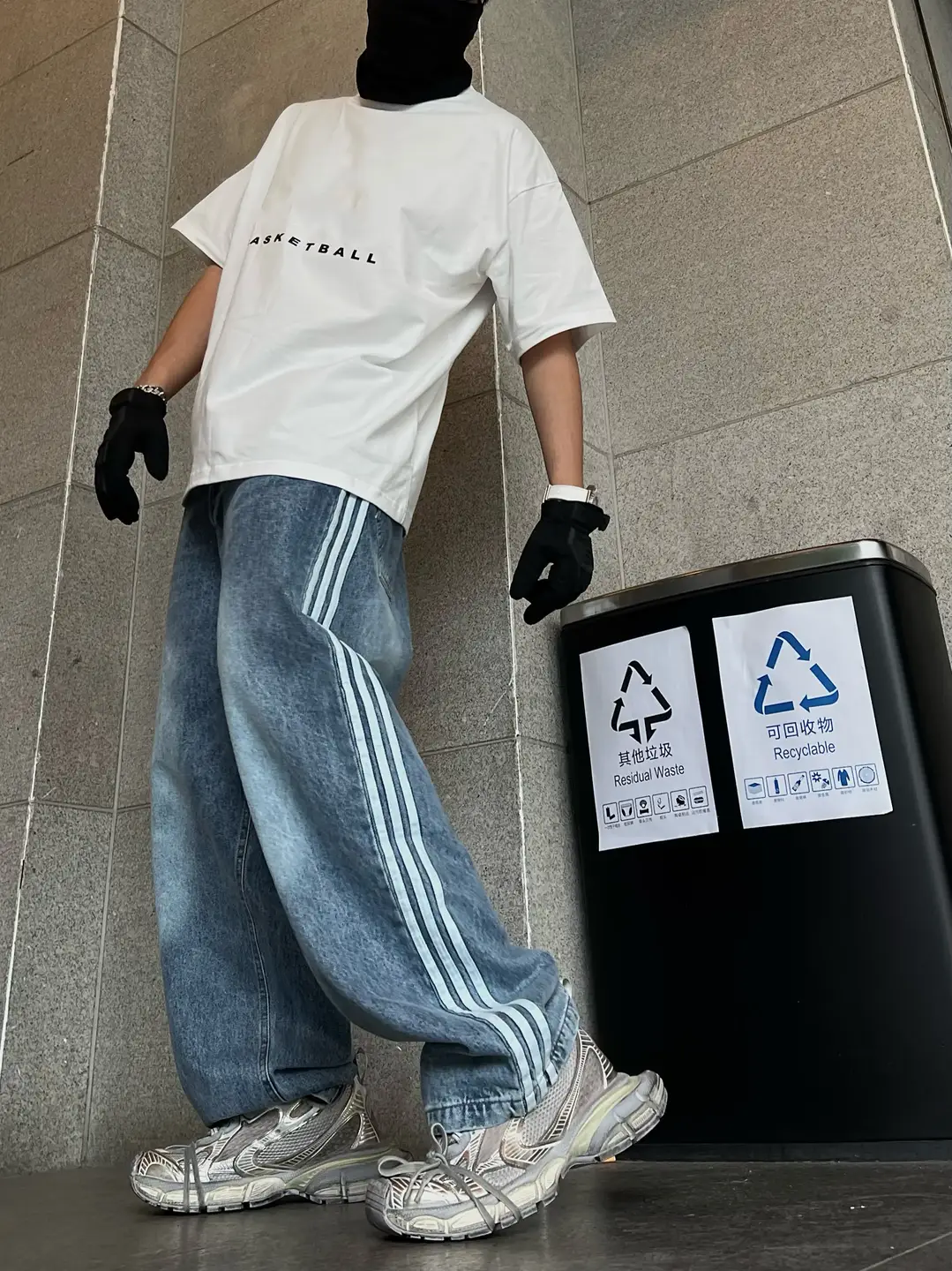 23ss co-branded side Stripes Denim pants baggy version washed blue Inakaya Fog