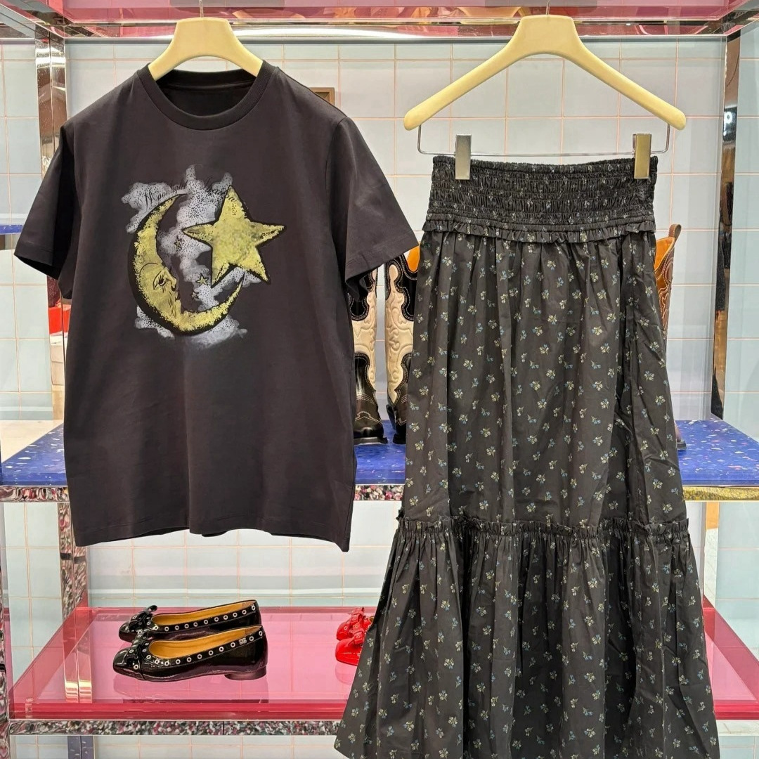 Xu Lu with the same letter star moon print short sleeve black round neck loose cotton white T-shirt top